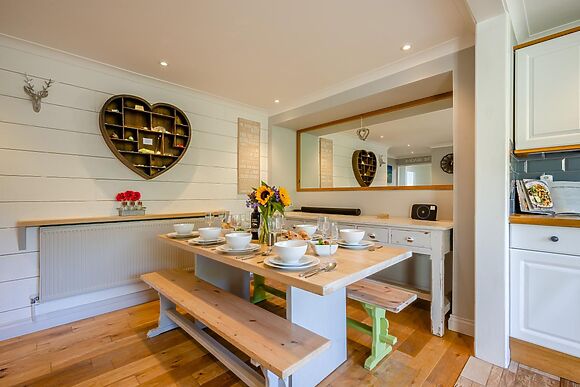 House for 8 in Porthcurno