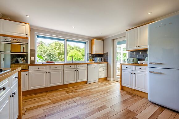 House for 8 in Porthcurno