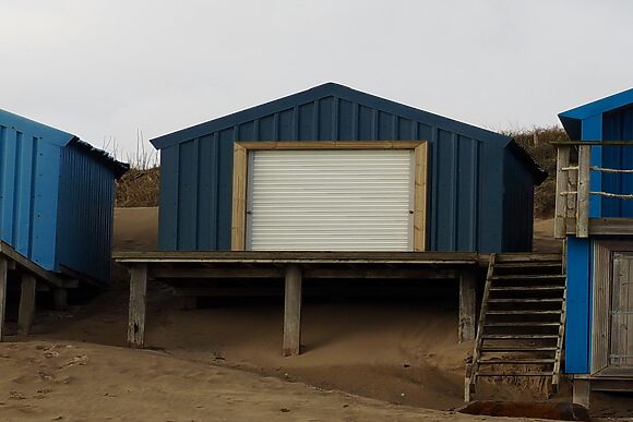 66 Cae Du And Beach Hut
