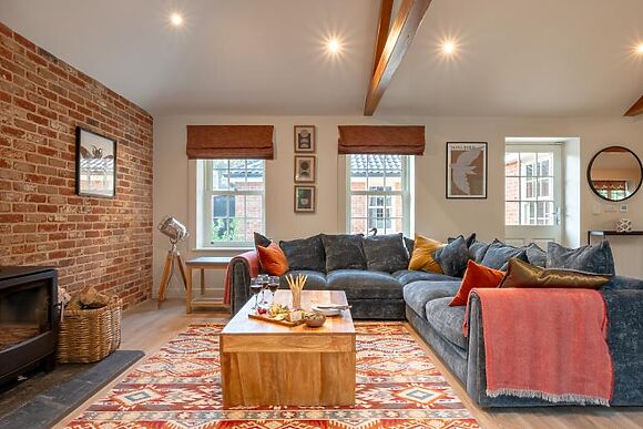 Sycamore Barn - Holt