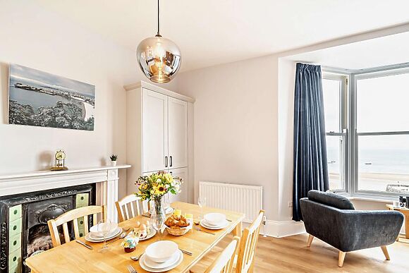 Beach Retreat Tenby