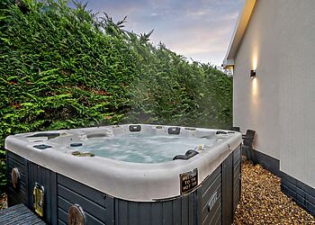 3-Bedroom Hot Tub House in Weasenham