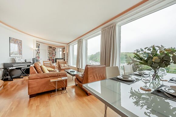2-Bedroom Apartment with Sea Views in Little Haven