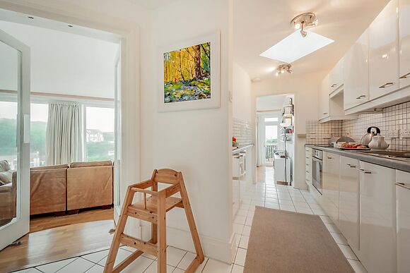 2-Bedroom Apartment with Sea Views in Little Haven