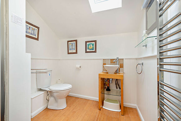 Markeygate Cottage
