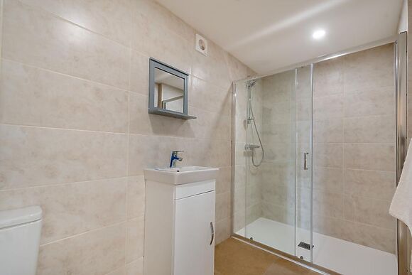 4-Bedroom Hot Tub Barn in Little Rissington