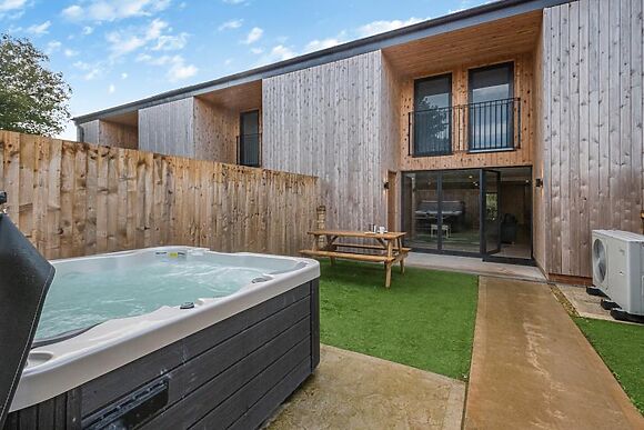 4-Bedroom Barn for 8 in Little Rissington - photo 2 of 15