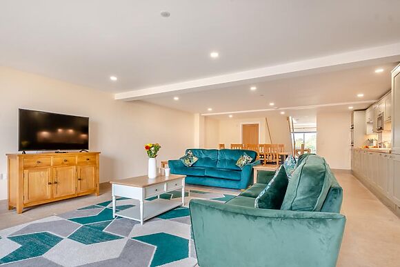 4-Bedroom Barn for 8 in Little Rissington - photo 5 of 15
