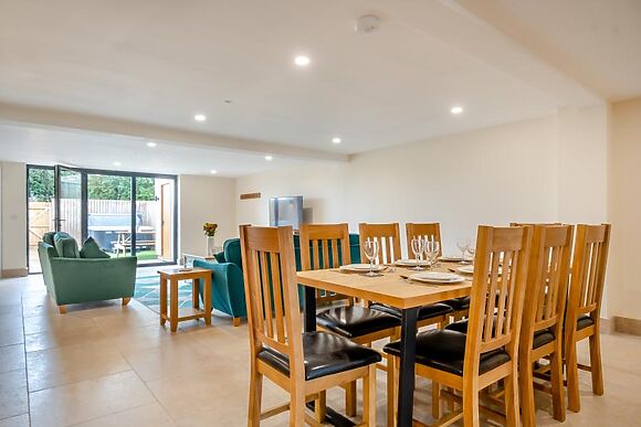 4-Bedroom Barn for 8 in Little Rissington - photo 8 of 15
