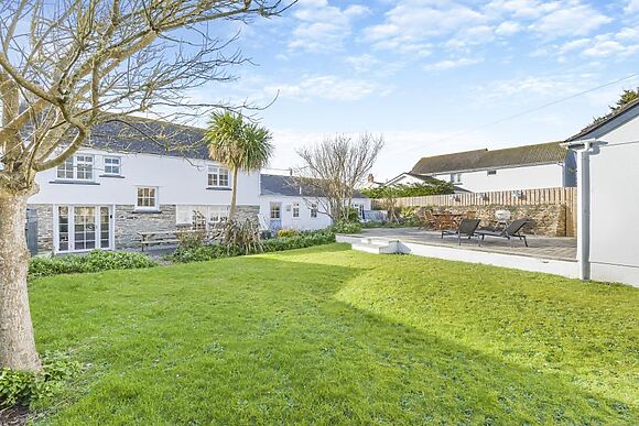 Elmwood Cottage