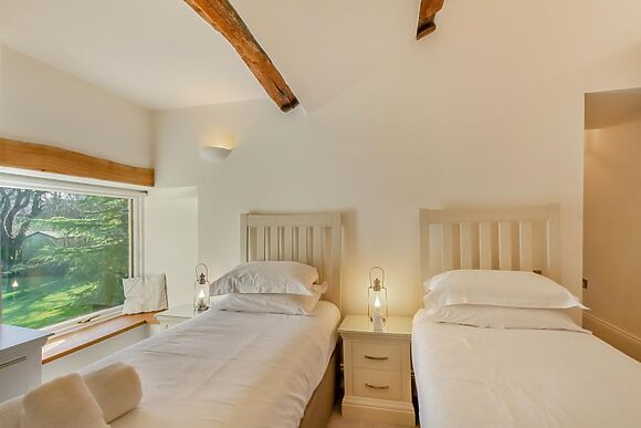 Huckleberry House At Old Barn Farm