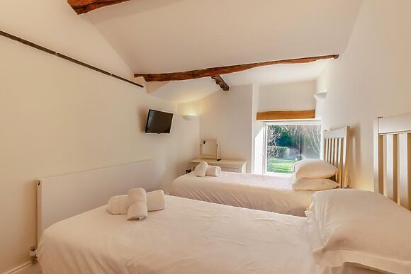 Huckleberry House At Old Barn Farm