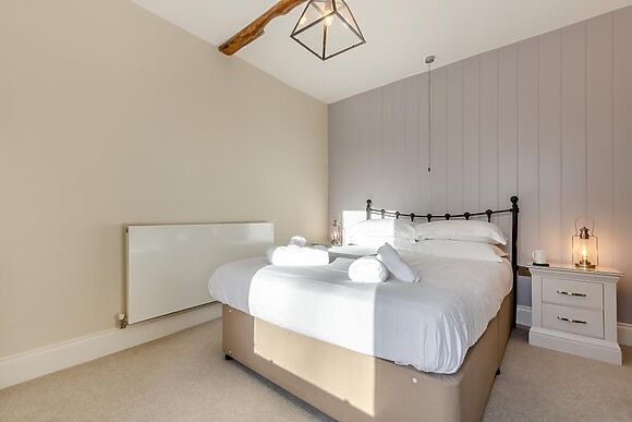 Huckleberry House At Old Barn Farm