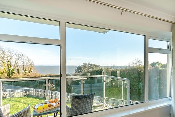 Mor Glas View