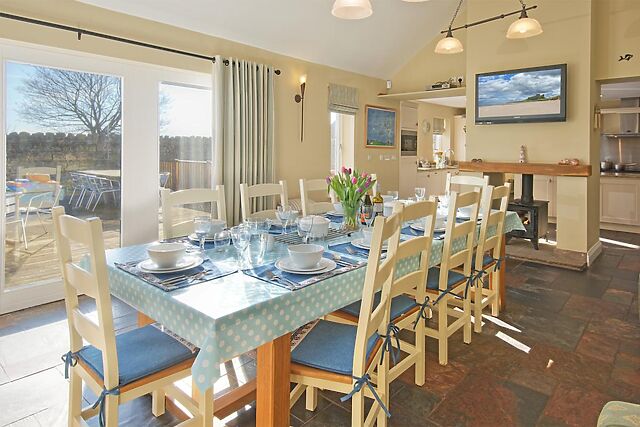 5-Bedroom Hot Tub House in North Sunderland
