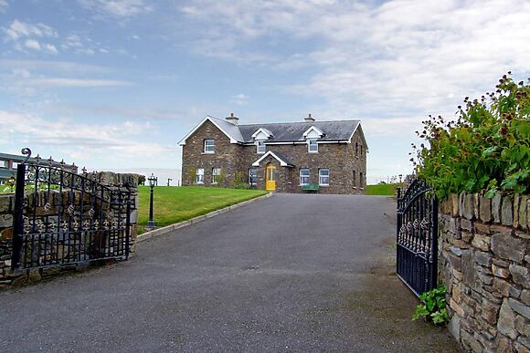 Aghabullogue House