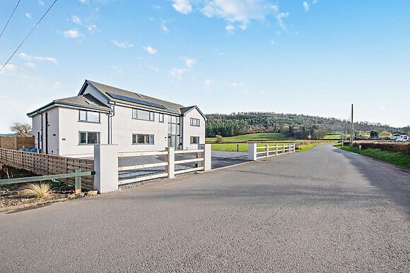 Cliftonville Cottage