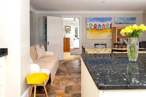 Artists Coastal Retreat