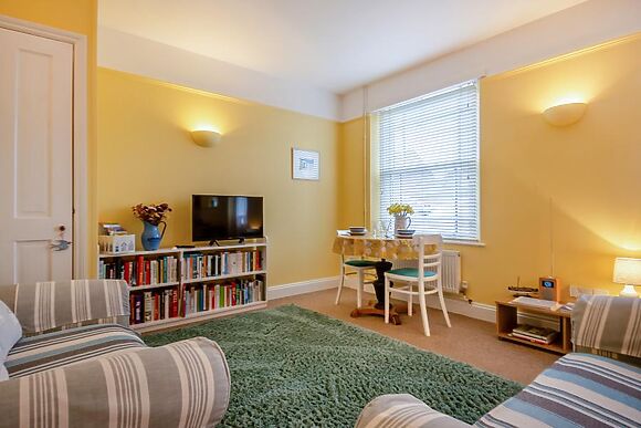 Swallows Nest Briston