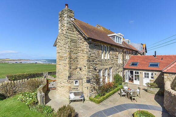 Sandsend Seahouses