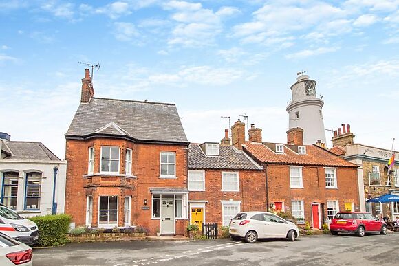 Lighthouse Lodge