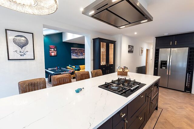 3-Bedroom Hot Tub Cottage in Whitby