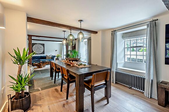 3-Bedroom Hot Tub Cottage in Grange
