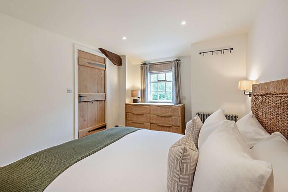 3-Bedroom Hot Tub Cottage in Grange