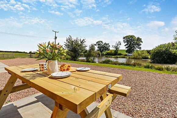 The Kingfisher At Canon Bridge Fishery