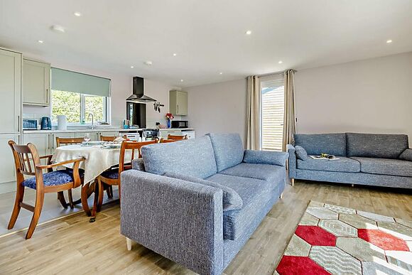 The Kingfisher At Canon Bridge Fishery