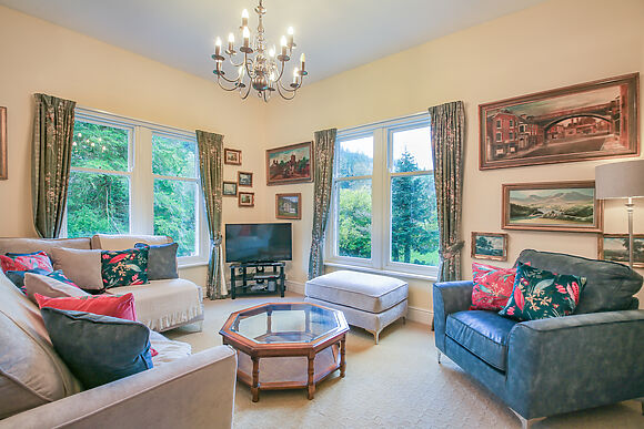 Coed Y Celyn Lodge