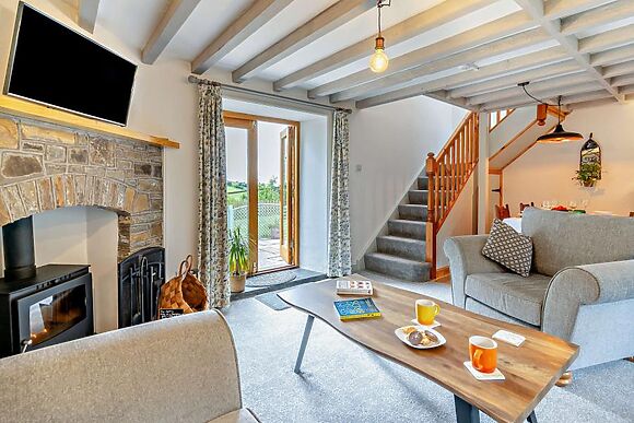 The Old Cart House Crugybar