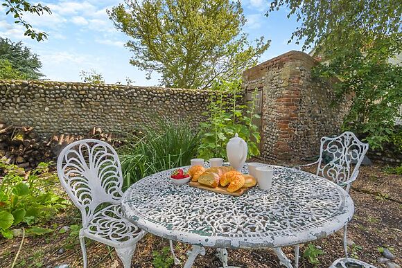 Golden Goose Cottage