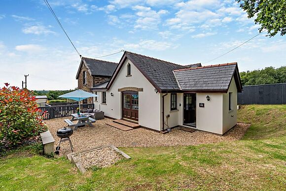 Loveston Lodge