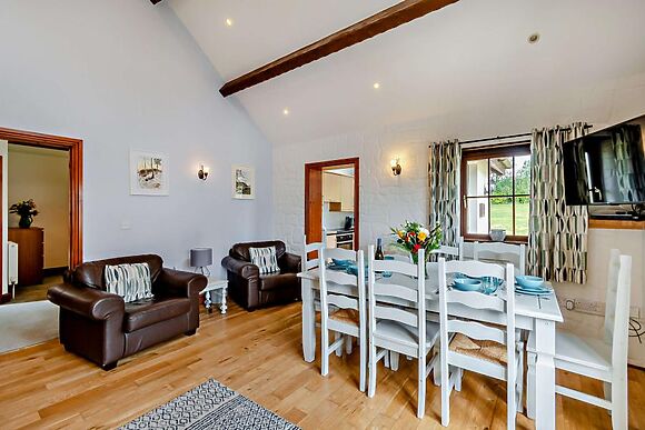 Loveston Lodge
