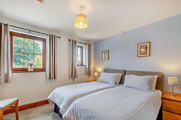Loveston Lodge