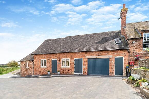 Red Brick Barn