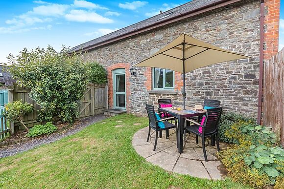 Rolling Bramble Cottage