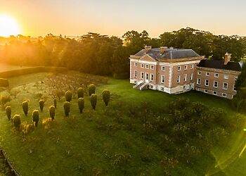 Earnshill House