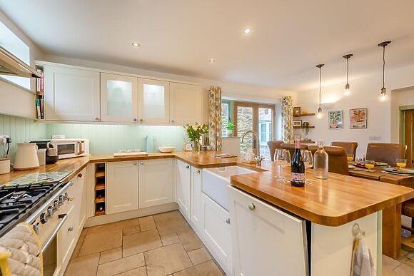 The Cottage In Lea