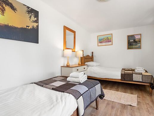 Fron Isaf Cottages Ysgubor Uchaf