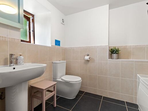 Fron Isaf Cottages Ysgubor Uchaf