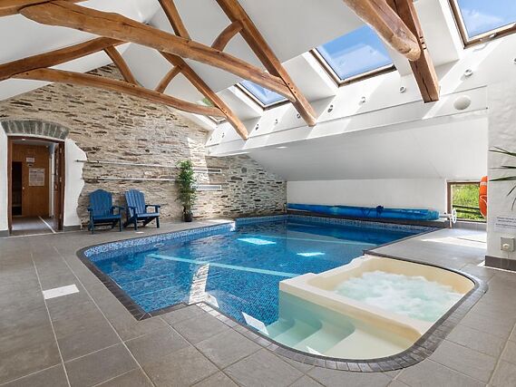 Fron Isaf Cottages Ysgubor Uchaf