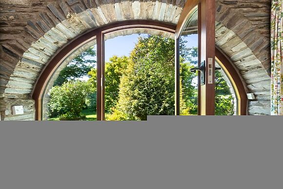 Fron Isaf Cottages Ysgubor Ganol