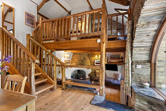 Fron Isaf Cottages Ysgubor Ganol