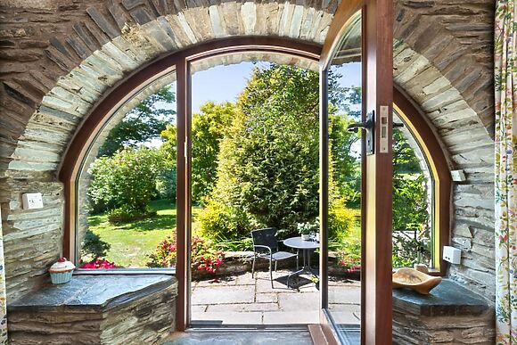 Fron Isaf Cottages Ysgubor Ganol