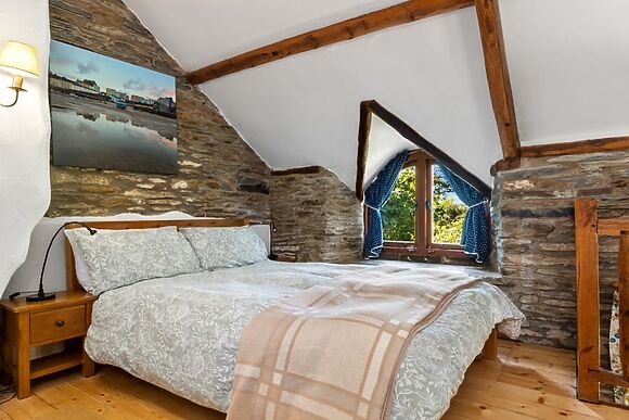 Fron Isaf Cottages Ysgubor Ganol