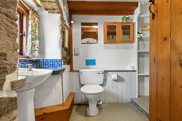 Fron Isaf Cottages Ysgubor Ganol