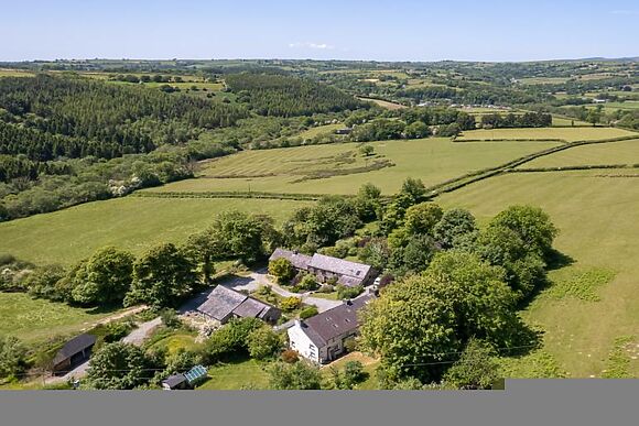 Fron Isaf Cottages Ysgubor Ganol