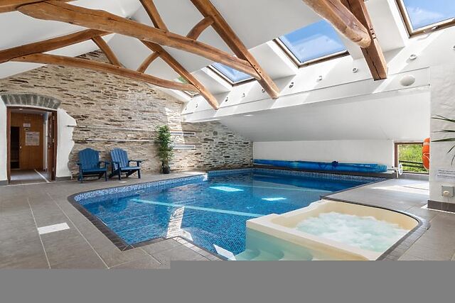 Fron Isaf Cottages Ysgubor Ganol